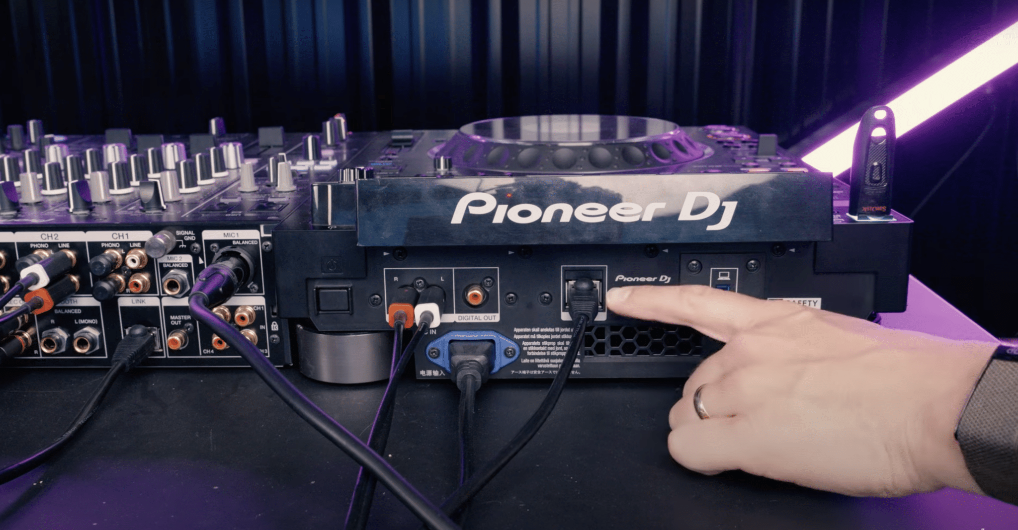 The Major Differences Between CDJs & Controllers